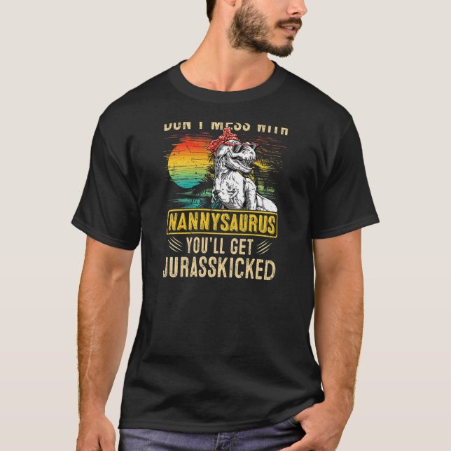 Kvinnors Roligt Retro Nannysaurus Dinosaur Rex Mo T Shirt (Framsida)