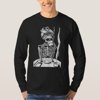 Kvinnors Rufsiga Bunt Skelett Dricker Kaffe Lat T Shirt