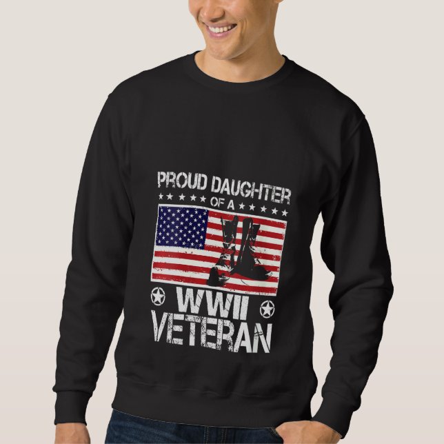 Kvinnors stolta dotter till Wwii Veteran US Flagga Lång Ärmad Tröja (Framsida)