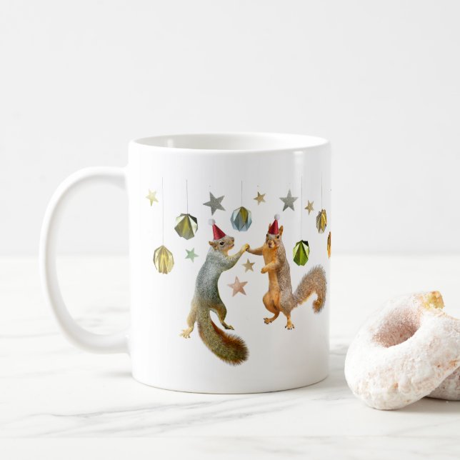 Kvirrelser med Stars och Guld Bollar Helgdag Mugg (Med munk)
