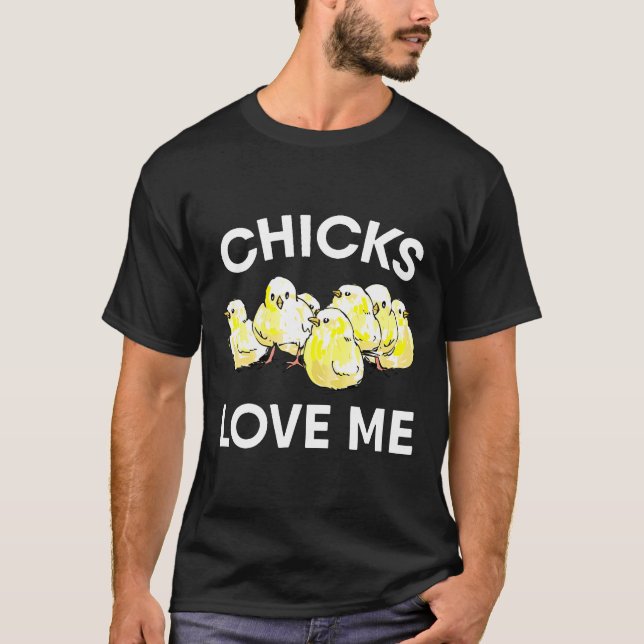 Kycklingar älskar mig   Kyckling T Shirt (Framsida)