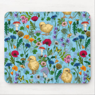 Kycklingar och vilda blommor på baby blue musmatta