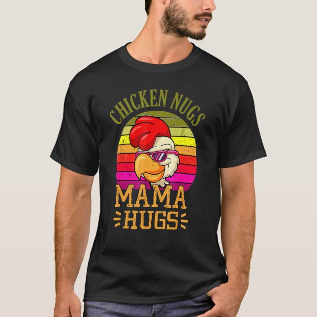 Kycklingbitar Och Mamas Kram  Mors Dag T Shirt (Framsida)