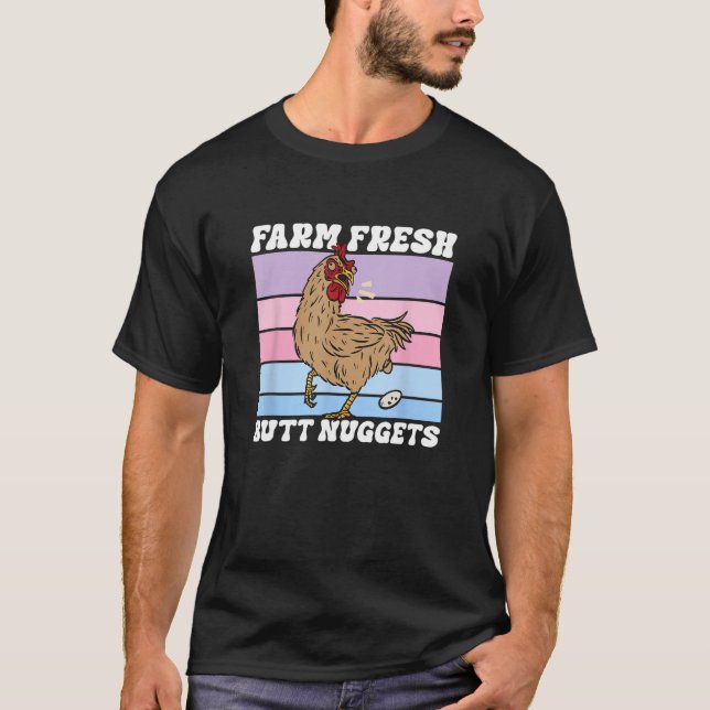 Kycklinggård Färsk knapp Nuggets Egg Joke Farmer T Shirt (Framsida)