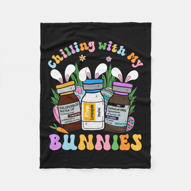 Kylning med min Bunnies Icu B52 Med Surg Nurse Ea Fleecefilt (Framsidan)