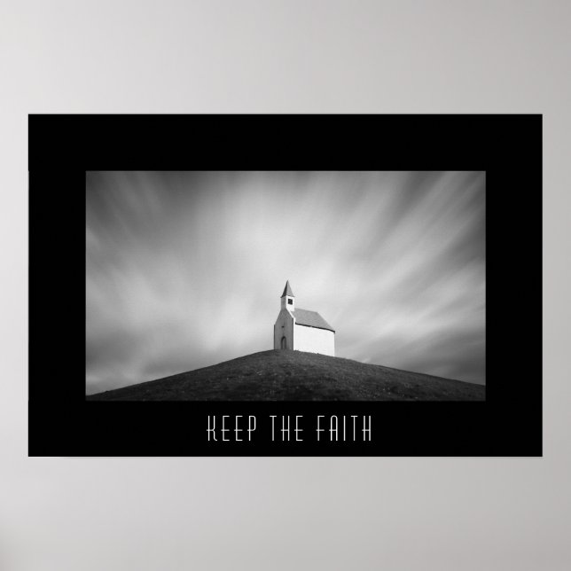 Kyrka på backe i svartvitt poster (Framsidan)