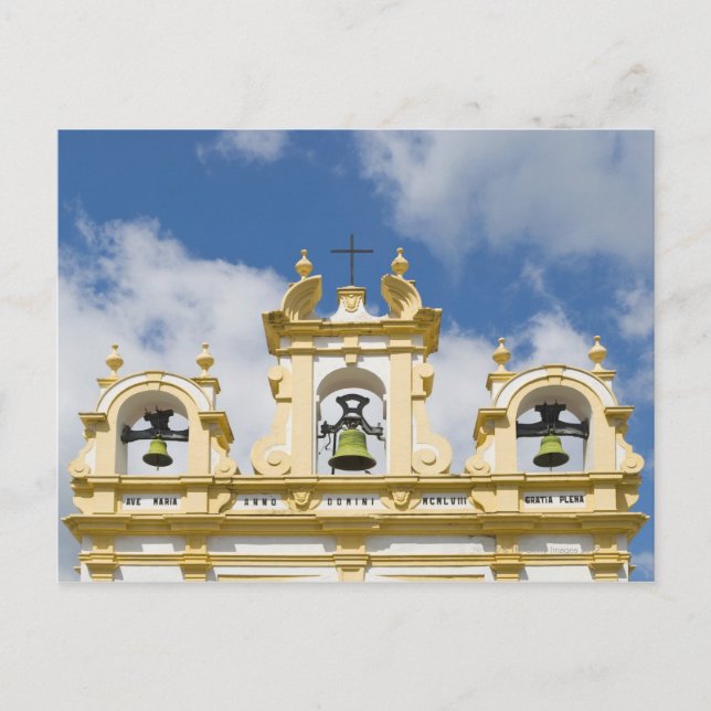 Kyrklocka torn i byn Zahara i bergsområdet Vykort (Framsida)