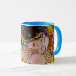 Kyss av Gustav Klimt, Vintage Art nouveau Mugg<br><div class="desc">Den ultimata målningen av kärlek, en vacker design för att fira Alla hjärtans dag med! Kiss (detalj) (1907-1908) av Gustav Klimt är en vintage av Viktorian Era Symbolism bra art kärlek och romantik som har ett romantiskt par i olika nyanser av guld, mönster och symboler och som delar en kyss...</div>