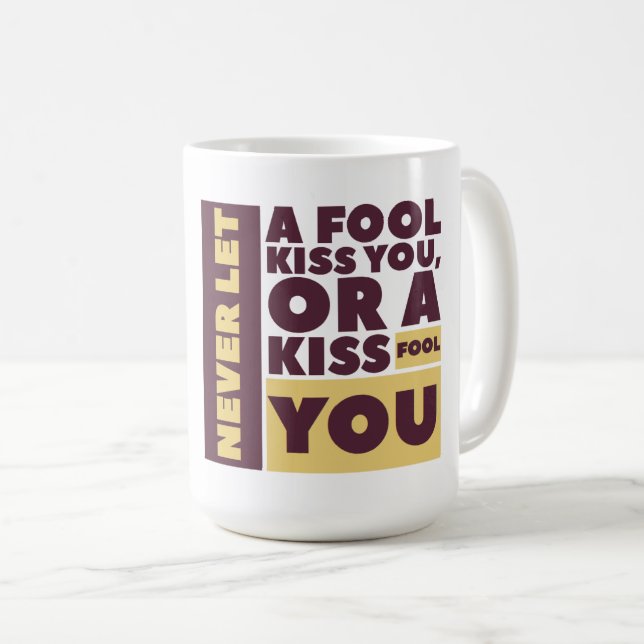 Kyss  Klassisk Mugg (Framsida höger)