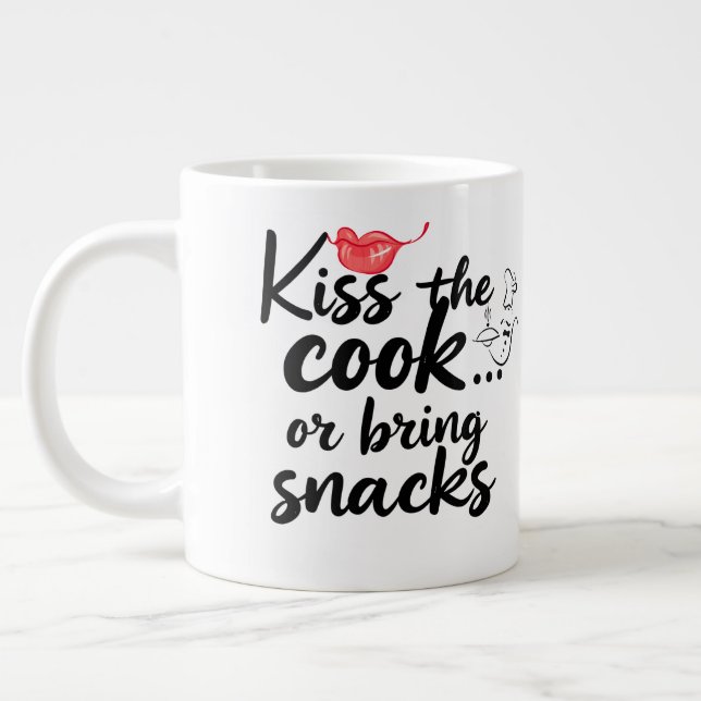 '''KYSS KOKKEN'' TYPOGRAFI CITERAT JUMBO MUGG (Vänster)