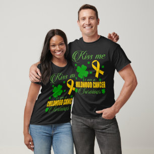 Kyss Mig Barndom Cancer Överlevare St Patrick Dag T Shirt
