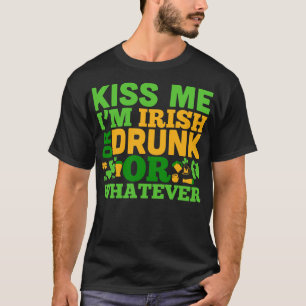 Kyss mig i berusad eller irländsk eller spelar ing t shirt