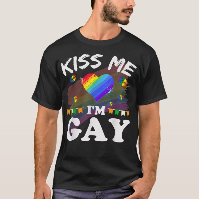 Kyss mig, jag är gay - HBTQ Pride Rolig t-shirt (Framsida)