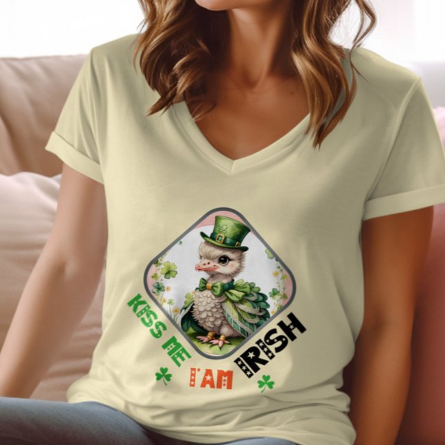 Kyss mig, jag är irländare - Leprechauns Roligt T Shirt (Skapare uppladdad)