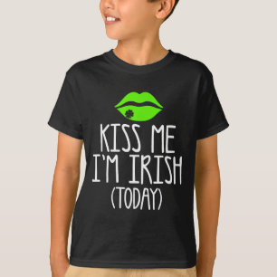 Kyss mig, jag är irländare Rolig St. Patricks dag  T Shirt