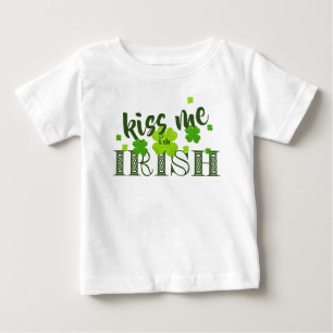 Kyss mig, jag är irländsk Lucky Clover Grön St Pad T Shirt