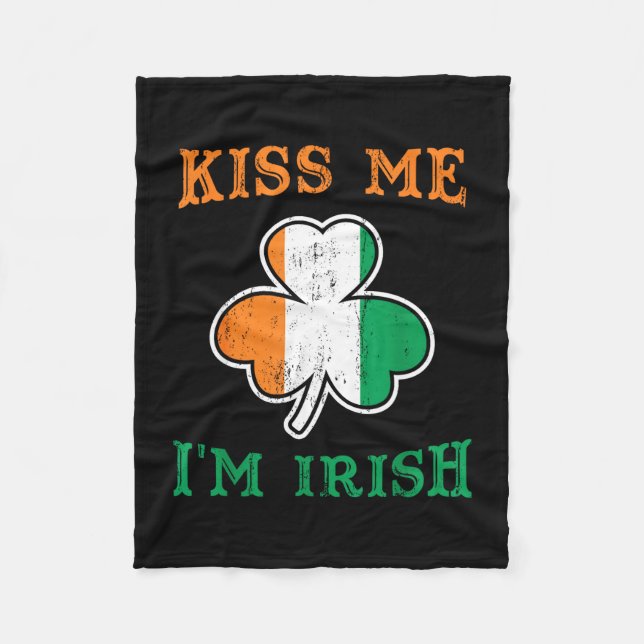 Kyss mig jag är irländsk rolig st patricks day  fleecefilt (Framsidan)