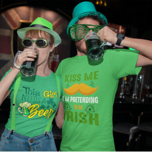 Kyss mig, jag låtsas vara irländare St. Patricks d T Shirt