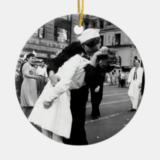 Kyssa krig Goodbye kvadrera stundom Julgransprydnad Keramik