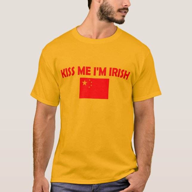 Kyssa mig I-förmiddagirländare??? T-shirt (Framsida)