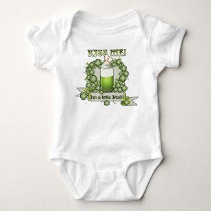 Kyssa mig Im en lite irländsk babyT-tröja T Shirt