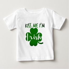 kyssa mig irländare im t-shirt