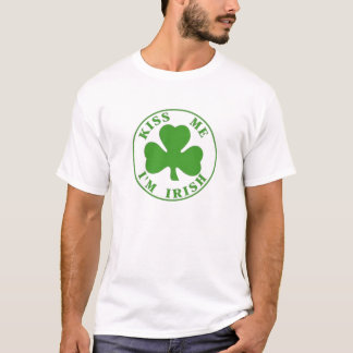 Kyssa mig T-tröja för irländare Im Tee Shirt