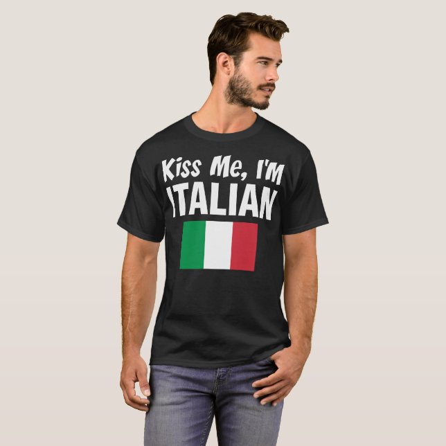 Kyssa mig tshirten för I-förmiddagitalienare Tee (Hel framsida)