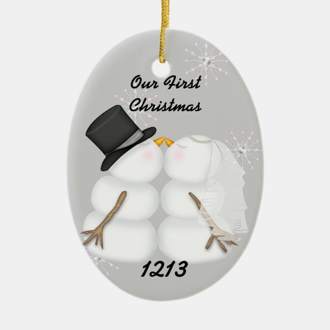 Kyssande snögubbear att gifta sig vår 1st Chrismas Julgransprydnad Keramik (Framsidan)
