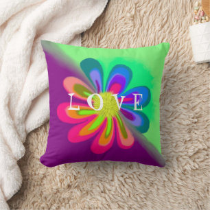 L O V E Flower Kudde