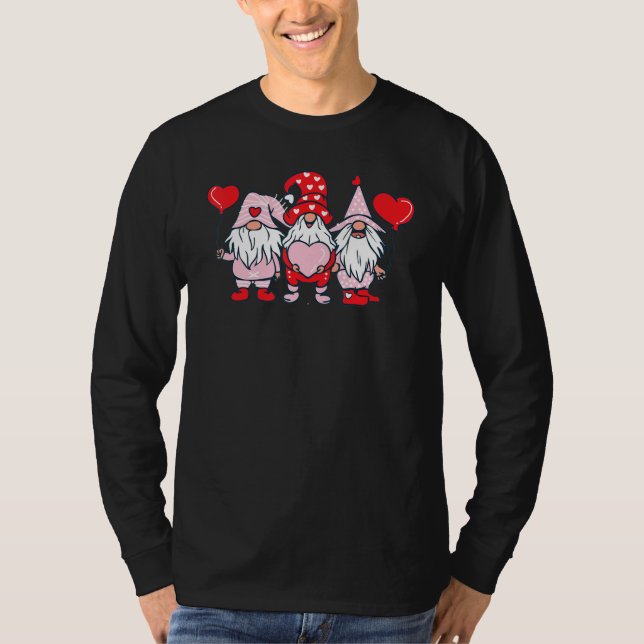 L O V E Gnome Happy Valentineu2019s Day T Shirt (Framsida)