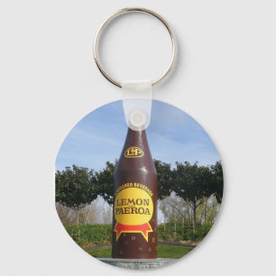 l & p flaska paeroa nz nyckelring
