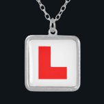 L-Plate Learning Driver / Bachelorette Hen Natt Silverpläterat Halsband<br><div class="desc">Lustigt Novelty L-Plate Learning Driver Sign / Bachelorette Hen Night Party.

Globe Trotters specialiserar sig på idiosynkratiska bilder från hela världen. Här hittar du unika hälsningskort,  vykort,  Poster,  Mousepads och mycket annat.</div>