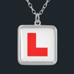 L-Plate Learning Driver / Bachelorette Hen Natt Silverpläterat Halsband<br><div class="desc">Lustigt Novelty L-Plate Learning Driver Sign / Bachelorette Hen Night Party.

Globe Trotters specialiserar sig på idiosynkratiska bilder från hela världen. Här hittar du unika hälsningskort,  vykort,  Poster,  Mousepads och mycket annat.</div>