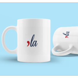 "LA för Kamala Harris. Vitt, Rött, Blått Färg. Kaffemugg