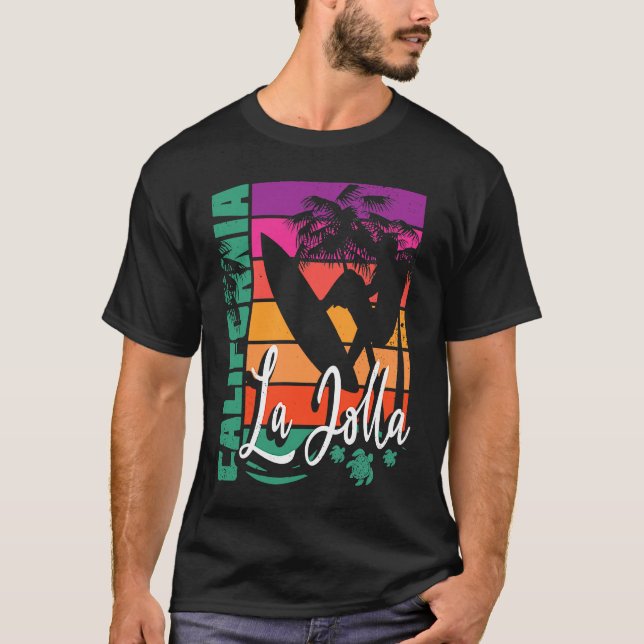 La Jolla California Retro Sunset Beach Surfer Souv T Shirt (Framsida)