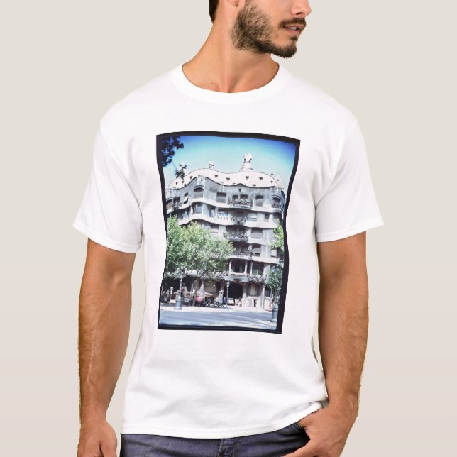La Pedrera eller Casa Mila, 1905-10 T Shirt (Framsida)