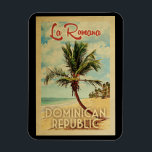 La Romana Magnet Handflatan Träd Vintage resor<br><div class="desc">En unik och modern tidskrift från La Romana Dominikanska republiken i mitten av århundradet i vintage resor poster stil. Den har en böjd handflatan träd på sandstranden med hav under ett blått grumligt himlar.</div>