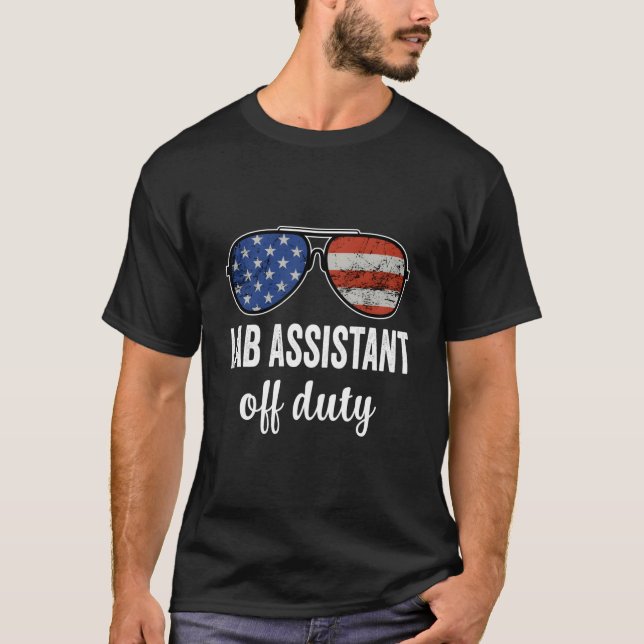 Lab Assistant Off Duty American Flag Sunglasses T Shirt (Framsida)