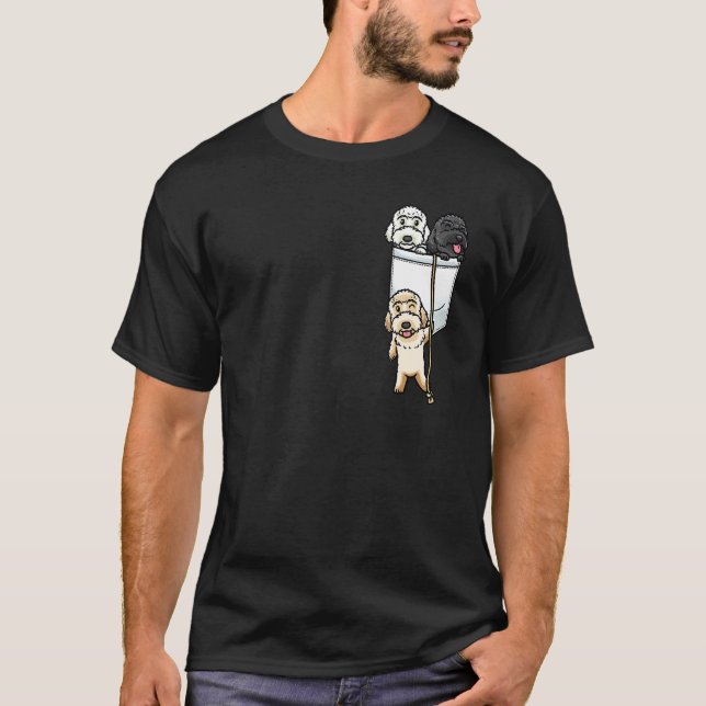 Labradoodle Dog In Pocket_1 T Shirt (Framsida)