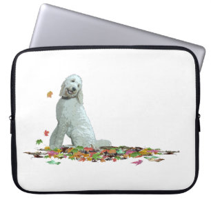 Labradoodle Hund i Löv Laptop sleeve