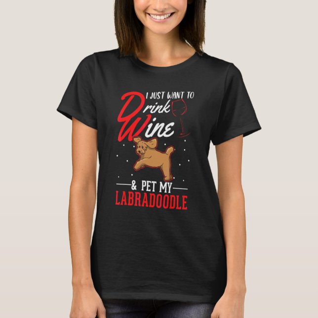 Labradoodle Och Vin T Shirt (Framsida)