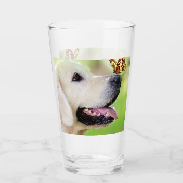 Labrador And Butterfly Throw Pillow Glaskopp (Framsida)