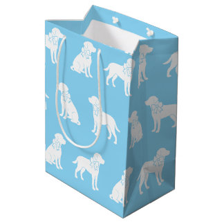 Labrador Hund in Big Gift Bow