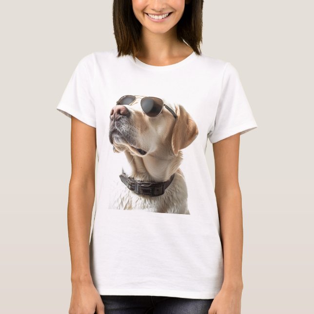 Labrador med solglasögon t shirt (Framsida)