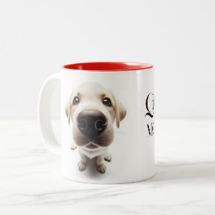 Labrador nära Mugg med dig namn