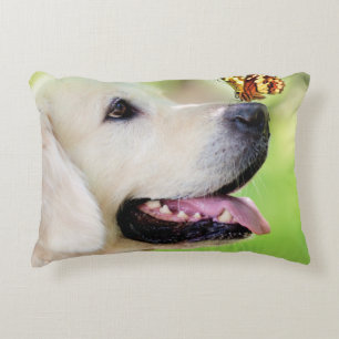 Labrador och fjäril Dekorativ kudde