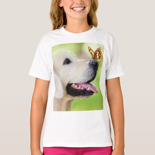 Labrador och fjäril Dekorativ kudde T Shirt (Framsida)