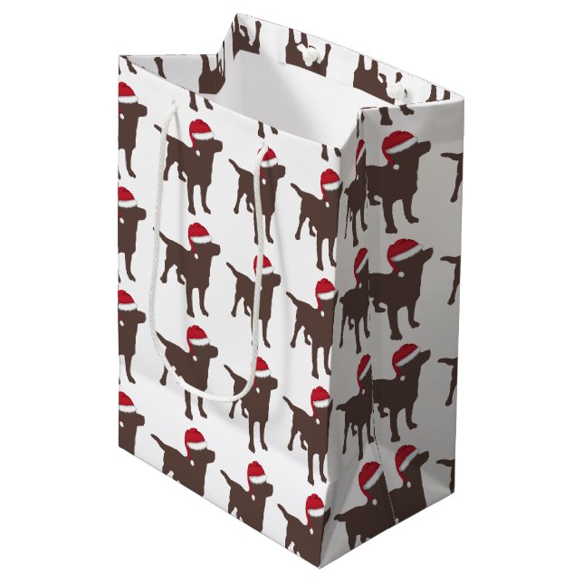Labrador Retriever - Chocolate - in Red Santa Hat (Framsidan Vinklad)