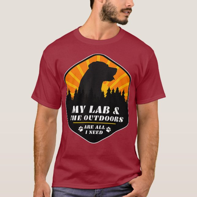 Labrador Retriever Hiking Tshirt for Lab Lovers T Shirt (Framsida)